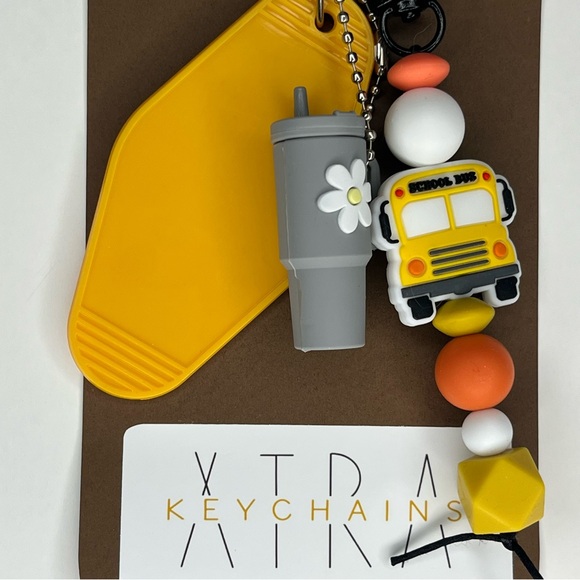 Yellow Motel Tag and Gray Mini Stanley School Bus Keychain - Picture 2 of 2